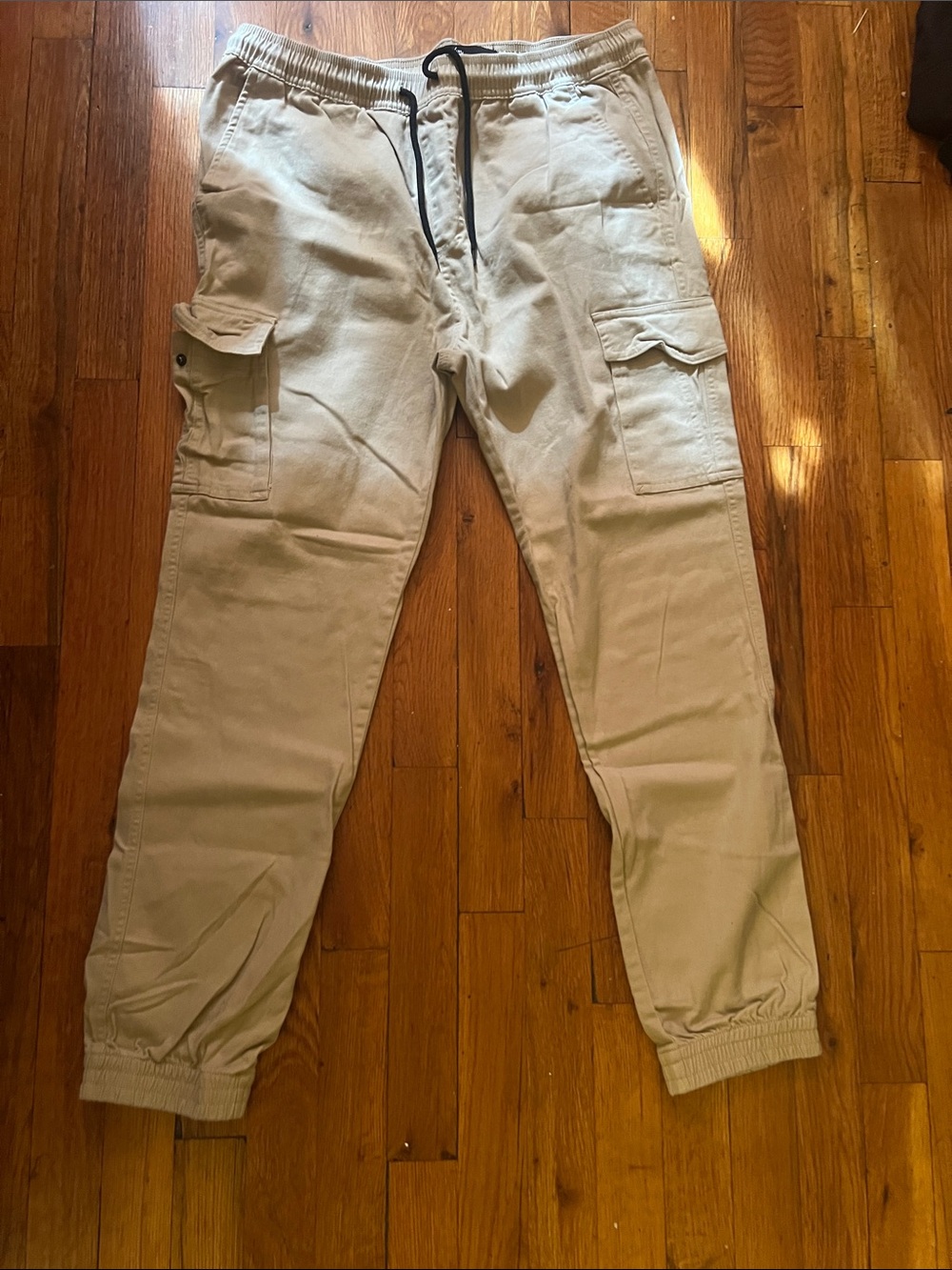 Brooklyn Cloth Beige Cargo Joggers with Drawstring Waist